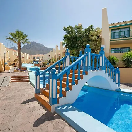 아파트 Holidays *