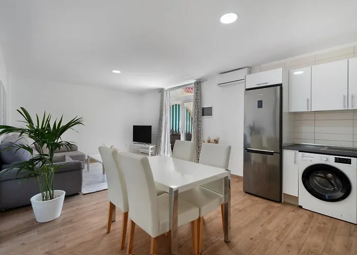 Апартаменты Holidays